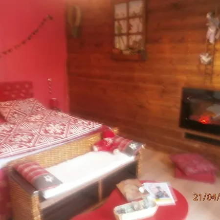 Oda ve Kahvaltı B&B Aux Vieilles Pierres