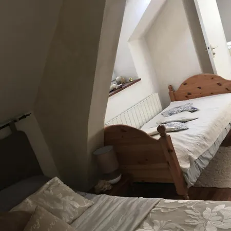 Oda ve Kahvaltı B&B Aux Vieilles Pierres