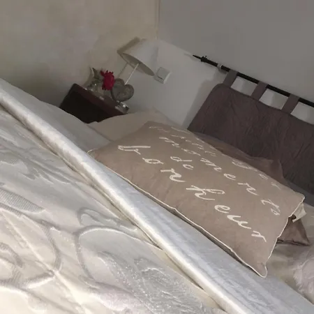 B&B Aux Vieilles Pierres Oda ve Kahvaltı *